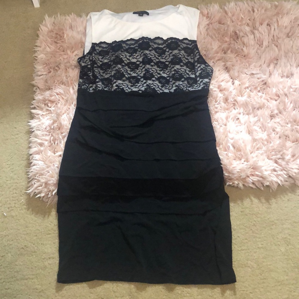 Elegant women’s dress from dressbarn with lace